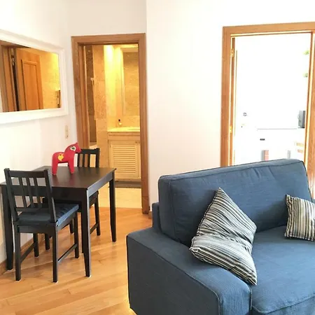 8 Bit Building - Another New Apartman *